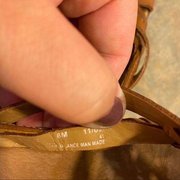 Clarks Artisan Woven Strappy Brown Leather Open Toe Sandals Size 8 Chunky Heel - Picture 10 of 10